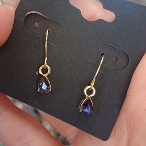 ♥️J Individually $10 Or Bundle 5/$20 Elegant Gold and Blue Drop Earrings 💙